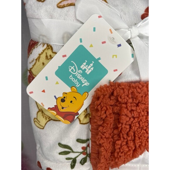 Winnie the Pooh Christmas Baby Blanket - Picture 2 of 4
